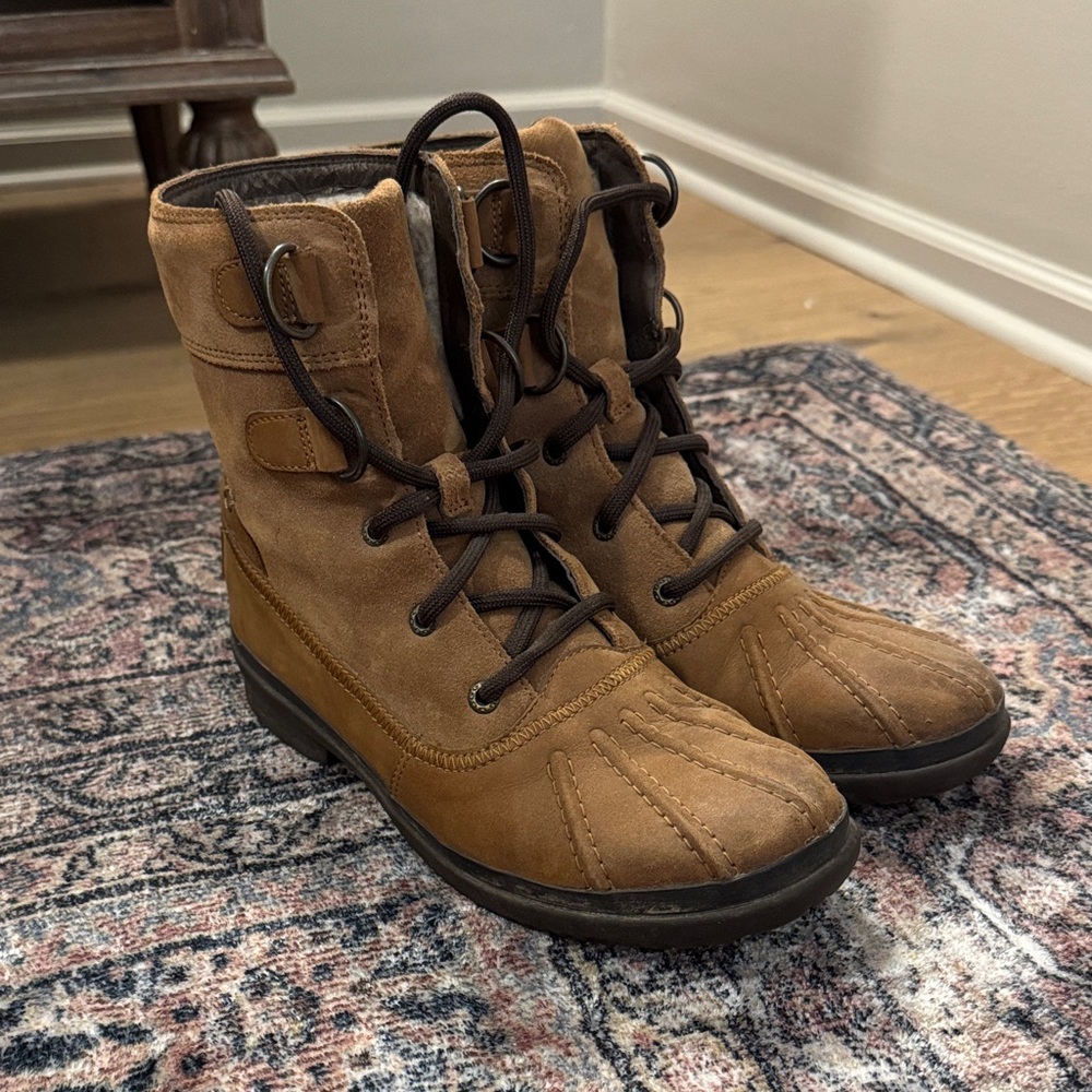 Women’s UGG Azaria Boots